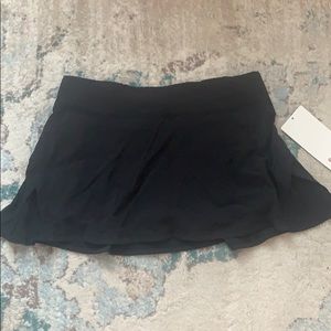 Lululemon Play off the Pleats skort - size 8R- NWT